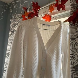 Zara small knit sweater